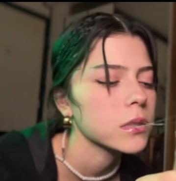 美貌主播Blake特写合集[16V2.5G]：福利姬的青春期视频