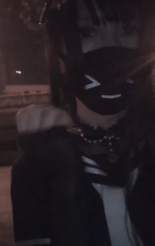 伪娘百度盘精品合集曦曦最新49V10.2G，野外展示丝袜魅力