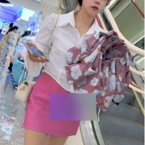 短裙少妇极致香艳KFC逛街合集3部220.2MB