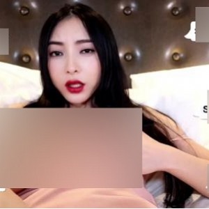 谭晓彤约会实拍1部2.3G诱人缠绵付费平台