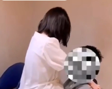 推特ROXY性感热舞78部33.6G超火辣